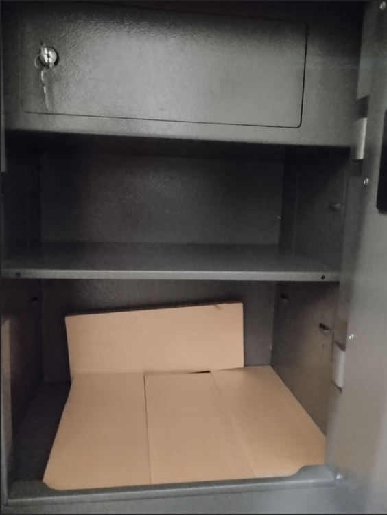 Сейф внутри.PNG